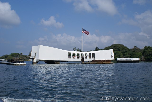 USS-Arizona-Memorial-Pearl-Harbor.jpg