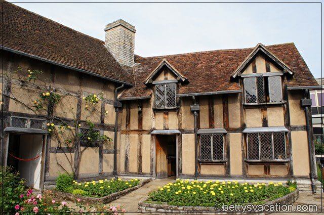 Shakespeare Birthplace (1)