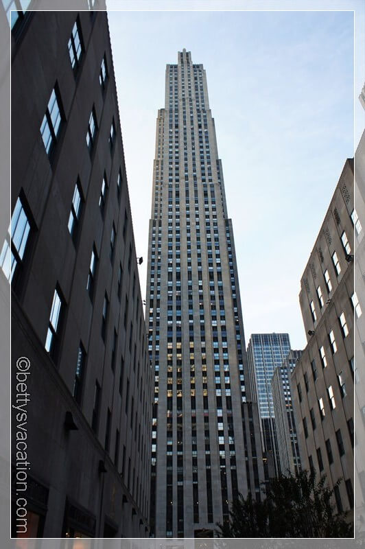 13 - Rockefeller Center