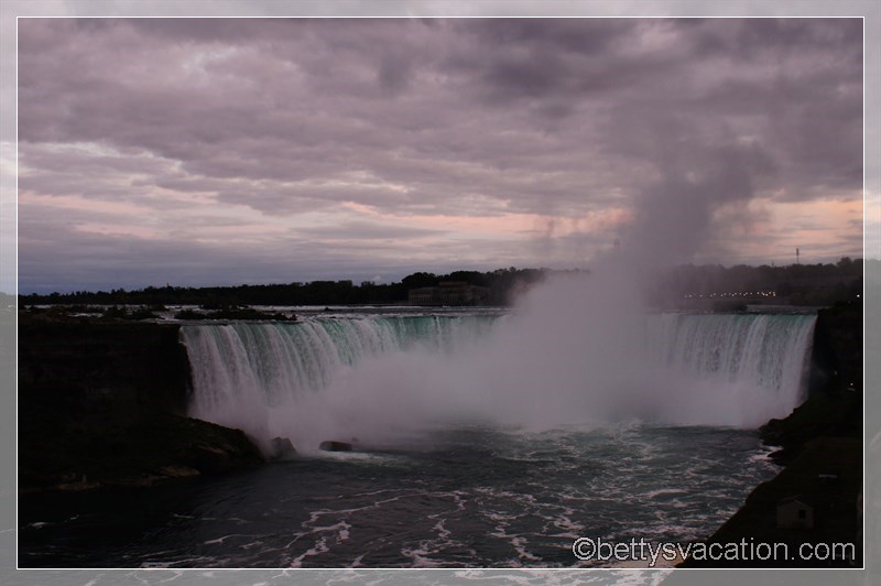 24 - Niagara Falls