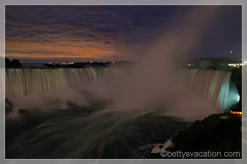 27 - Niagara Falls