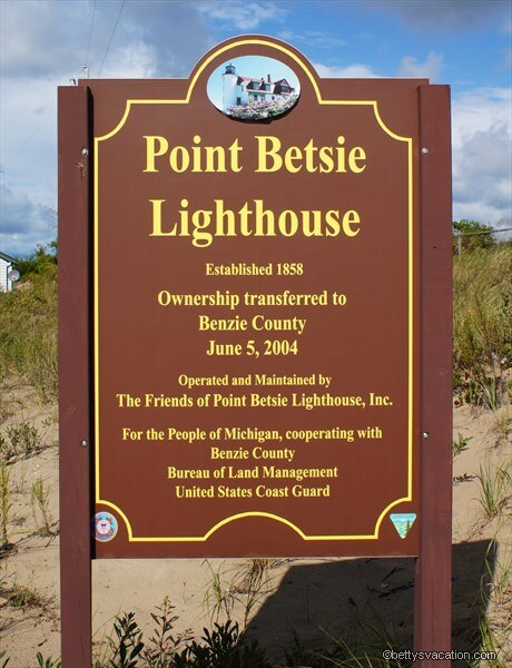 53a-Point-Betsie-Lighthouse.jpg