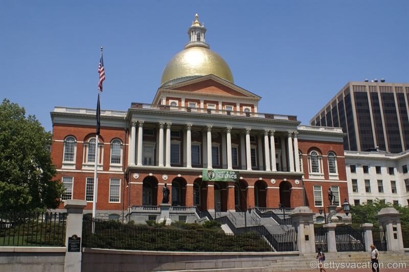 Massachusetts-State-Capitol.jpg