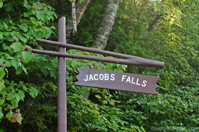 71-Jacobs-Falls.jpg