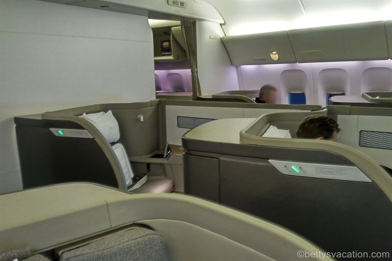 2-Cathay-Pacific-First-Class-JFK-YVR.jpg