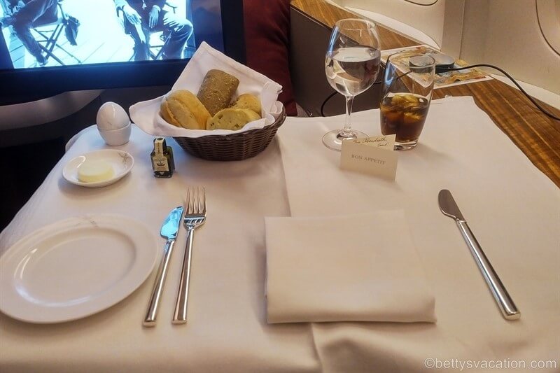 27-Cathay-Pacific-First-Class-JFK-YVR.jpg