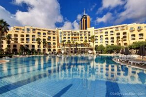 Hilton Hotel Malta, Teil 1